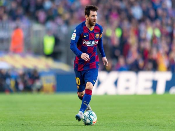 Chiều cao của Messi là bao nhiêu? Vì sao M10 lại bị hạn chế chiều cao